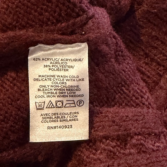 Loft Burgundy Cable Knit Cardigan Sweater Button Front Womens Medium RN140923 - Picture 5 of 6